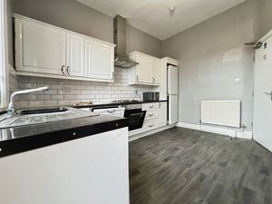 Kitchen - click for photo gallery